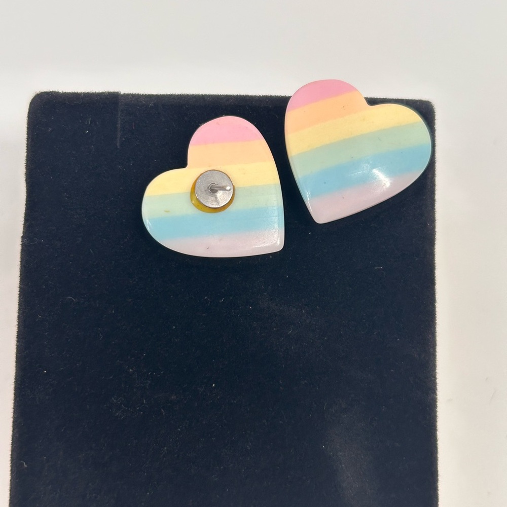 Pastel Rainbow Heart Stud Earrings Cute Aesthetic Colorful Retro Jewelry - Picture 3 of 3